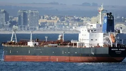 لحظه حمله کماندوهای آمریکایی برای توقیف نفتکش غول پیکر