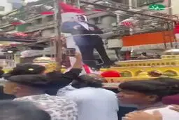 انداختن تاج گل بر عکس رهبر انقلاب و مراسم اعدام نتانیاهو در هند