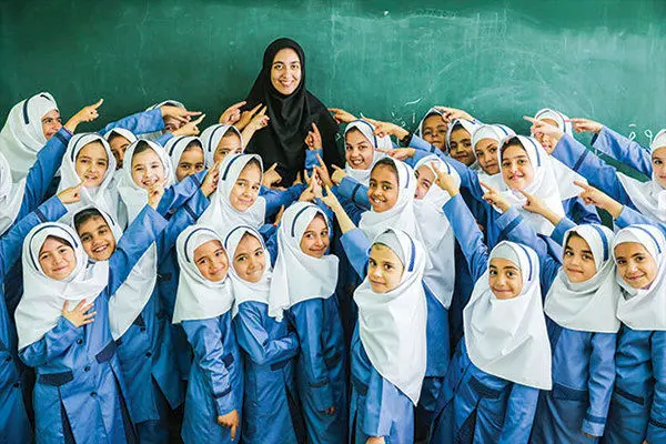 افزایش ۵۰ درصدی حقوق فرهنگیان