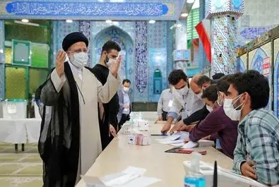 تصاویری متفاوت از رای دادن ابراهیم رئیسی
