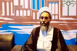 امام جمعه قشم با چه صلاحیتی مغازه‌ها را پلمب می‌کند؟
