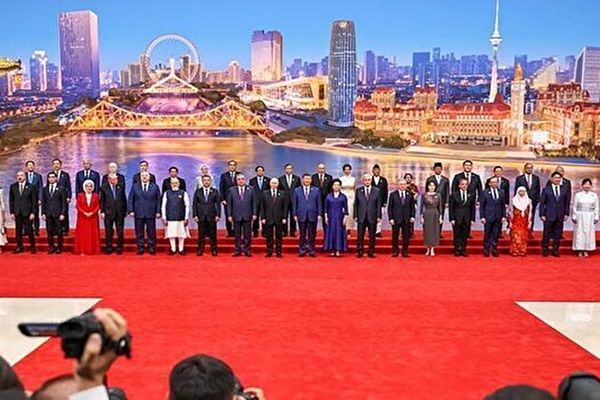 پشت پرده دیر رسیدن پزشکیان به اجلاس شانگهای