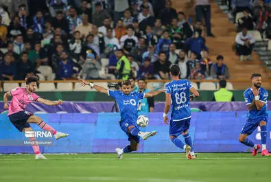 استقلال و آلومینیوم