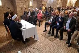 سید علی خمینی خطاب به جوانان لبنان: گوش به فرمان ولی فقیه باشید