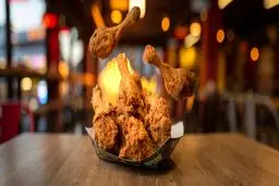 رستوران تهران مرغ سوخاری بهترین محل برای چشیدن طعم لذت بخش فست­فود!