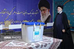 تصاویر حضور رئیس جمهور در انتخابات
