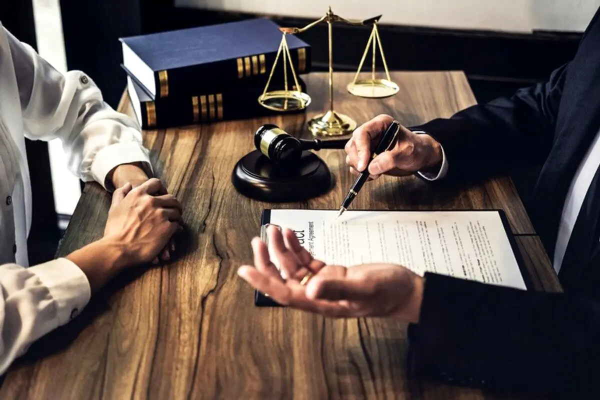 چه زمانی به وکیل مهاجرت نیاز دارید؟