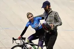 تصویر پدر و دختر تهرانی در لیگ دوچرخه سواری زنان جهانی شد+عکس

