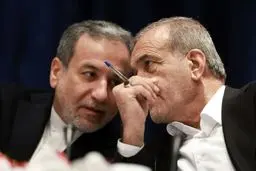 انتقاد شدید پزشکیان از مذاکرات بدون تعهد