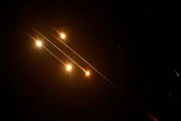 مفسر صهیونیست : موشک‌های ایران به معضلی برای اسرائیل تبدیل شده است