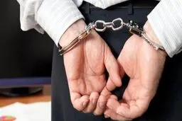 بازداشت یک شهردار فاسد توسط سربازان گمنام امام زمان + علت