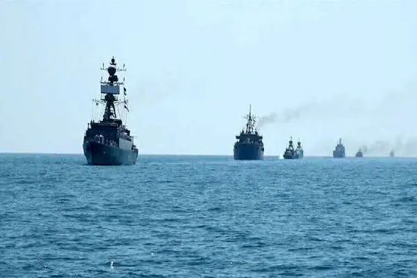 استقرار ناوهای نیروی دریایی ایران در دریای عمان