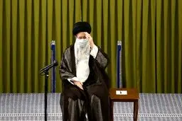 دستور امام خمینی(ره) در مخالفت با تقابل با بدحجاب‌ها