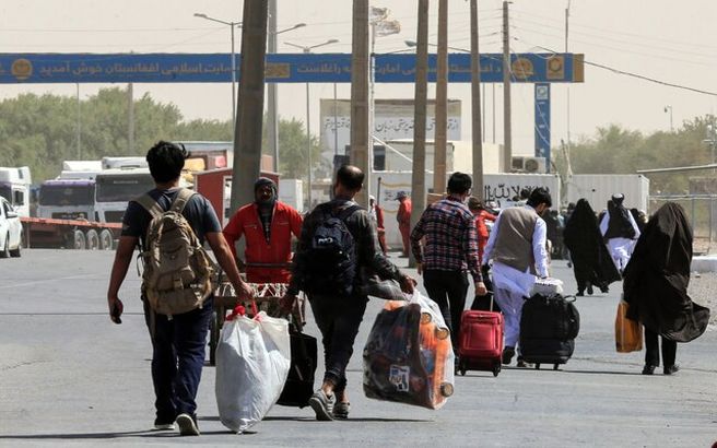 اطلاعیه مهم سفارت افغانستان در تهران درباره بازگشت مهاجران