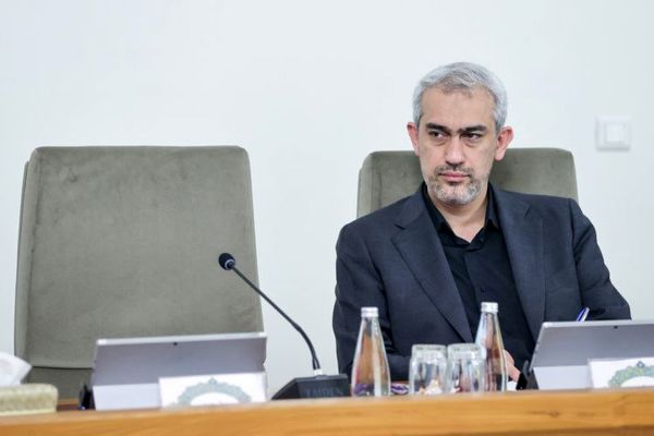 وزیر تازه‌نفس اقتصاد به دولت پیوست؛ اولین آزمون در جلسه هیئت دولت + عکس
