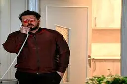 جديدترين عكس محسن كيايي در سريال همگناه
