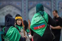 عبور زوّار اربعین حسینی از مرز آستارا / تصاویر
