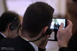 عکاسی دیپلمات قبرسی از ظریف/ عکس