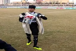 عکس: لباس خاص بیرانوند، دروازه بان پرسپولیس