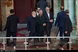 حدادعادل و شریعتمداری در حرم امام (ره)/ عکس