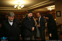 حاشیه‌های تصویری حضور اعضای بیت امام و سیاسیون در منزل صادق طباطبایی /از محسن رضایی، دعایی و صانعی تا عبدالله نوری، کرباسچی و موسوی لاری