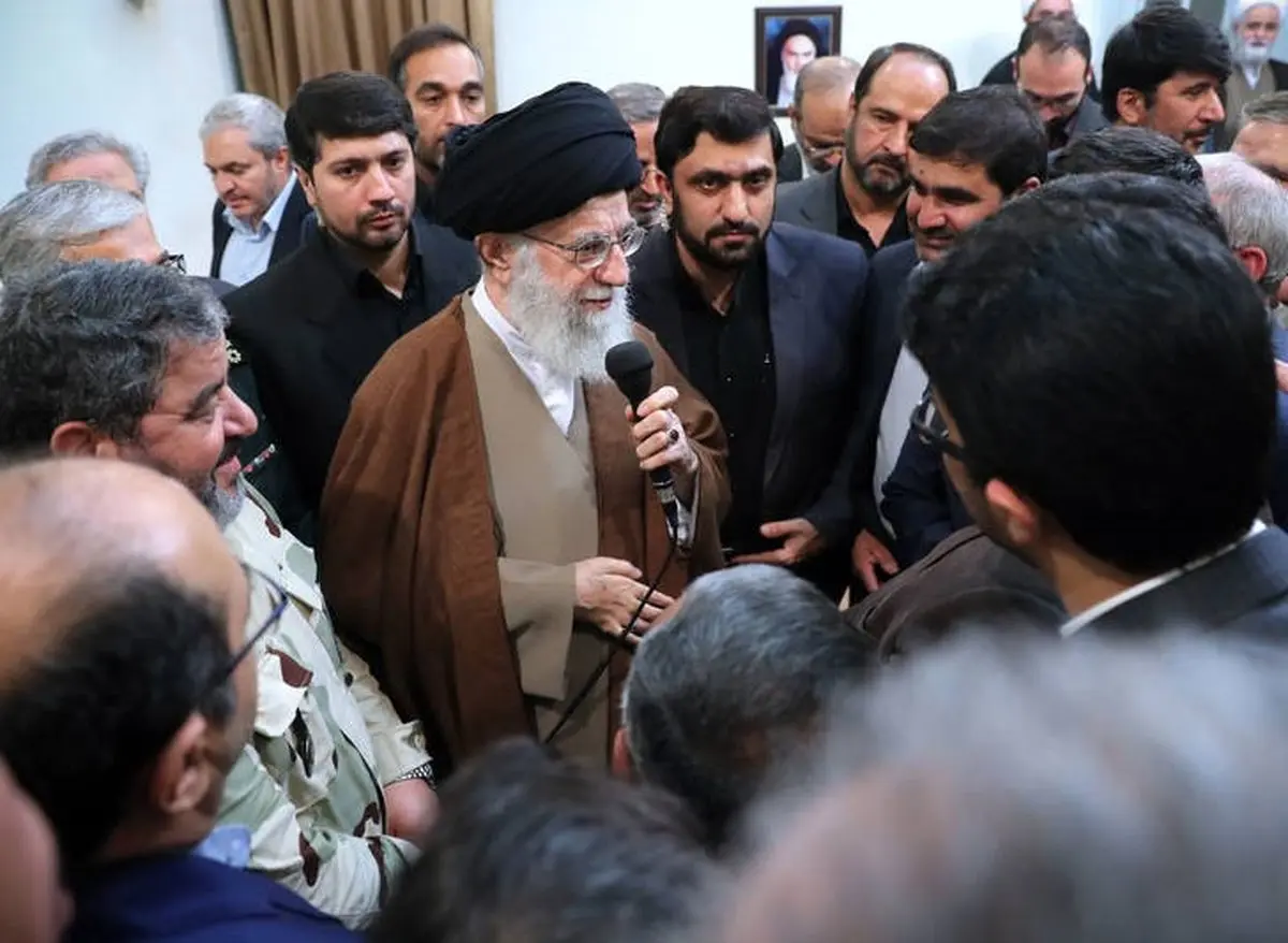 دیدار مسئولان سازمان پدافند غیر عامل با رهبر انقلاب / تصاویر