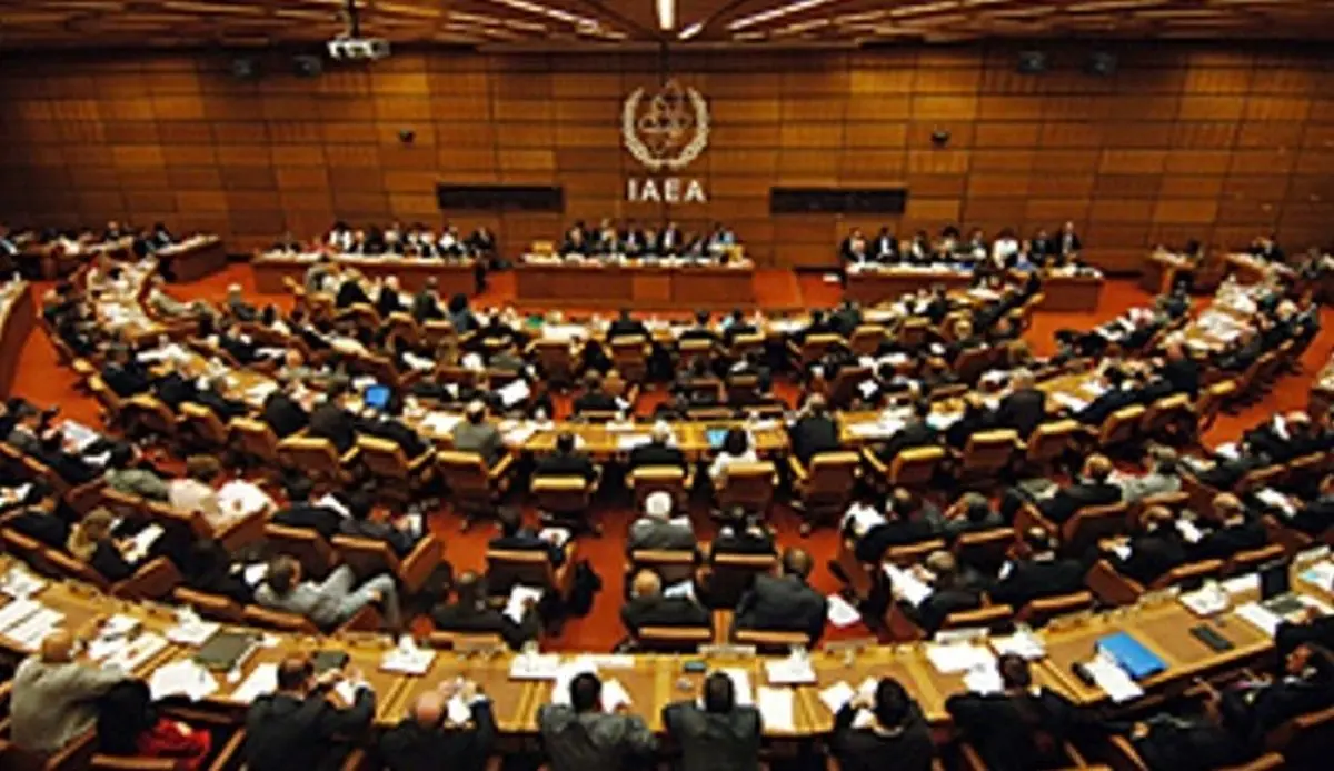 سفر رافائل گروسی به ایران برای رفع سوءتفاهم های هسته‌ای / پیام سفر عالی‌ترین مقام آژانس، در اوج تلاش آمریکا برای چکاندن "ماشه" چیست؟