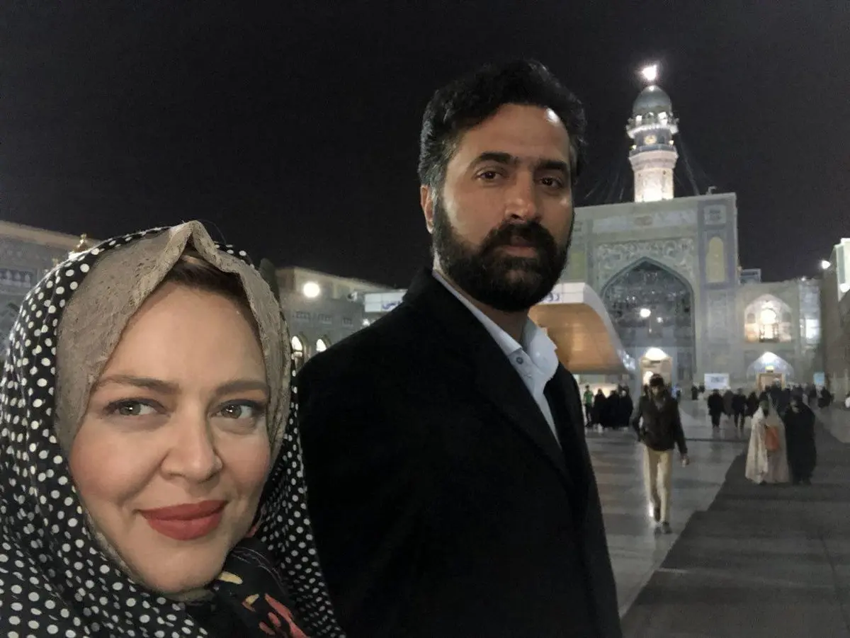 تصویری از بهاره رهنما و همسرش در امام رضا(ع)