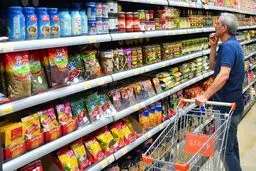 چه کالاهایی از‌سفره مردم حذف شد؟ + جدول