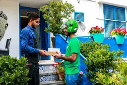 با پیک موتوری تی نکست همه فروشگاه های اینترنتی برنده هستند!