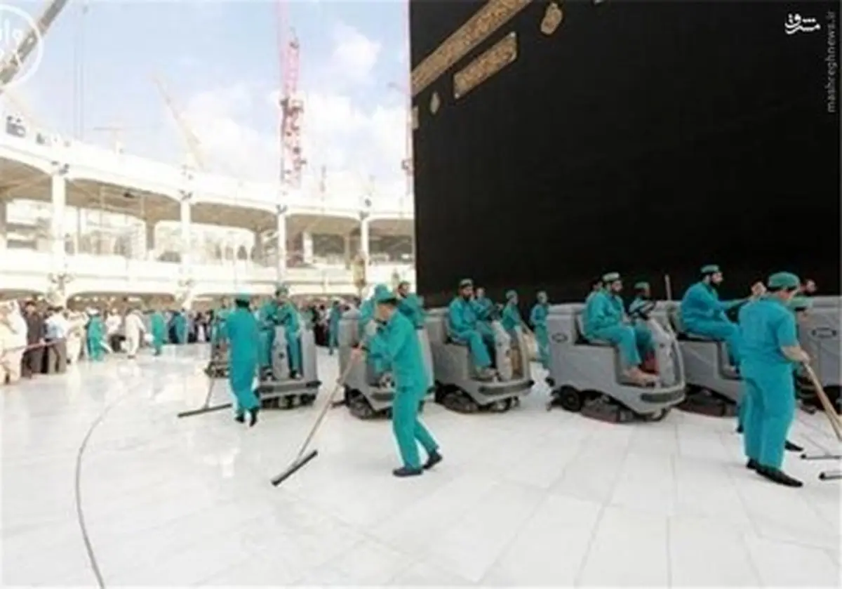 مسجدالحرام چگونه نظافت می‌شود؟/عکس