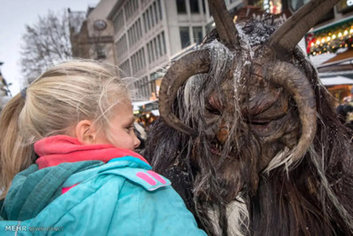 ترس و وحشت در خیابان‌های کریسمسی مونیخ /تصاویر