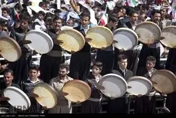 دف نوازی به افتخار روحانی/عکس