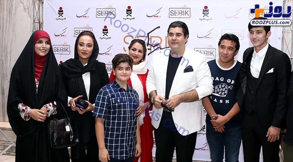 خواننده مشهور و خانواده اش در مراسم بهاره افشاری+عکس