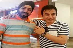 عکسی جالب از عمو پورنگ و دوست هندی‌اش !