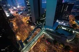 ادامه اعتراضات در هنگ کنگ به شیوه میدان التحریر: انتخابات نمایشی نمی خواهیم+عکس