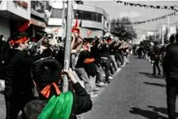 از کودکی با بیرق حسین(ع)/ عکس