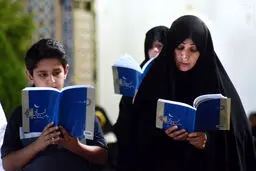 مراسم شب قدر در حرم رضوی/عکس