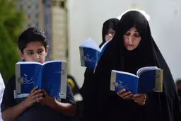 مراسم شب قدر در حرم رضوی/عکس