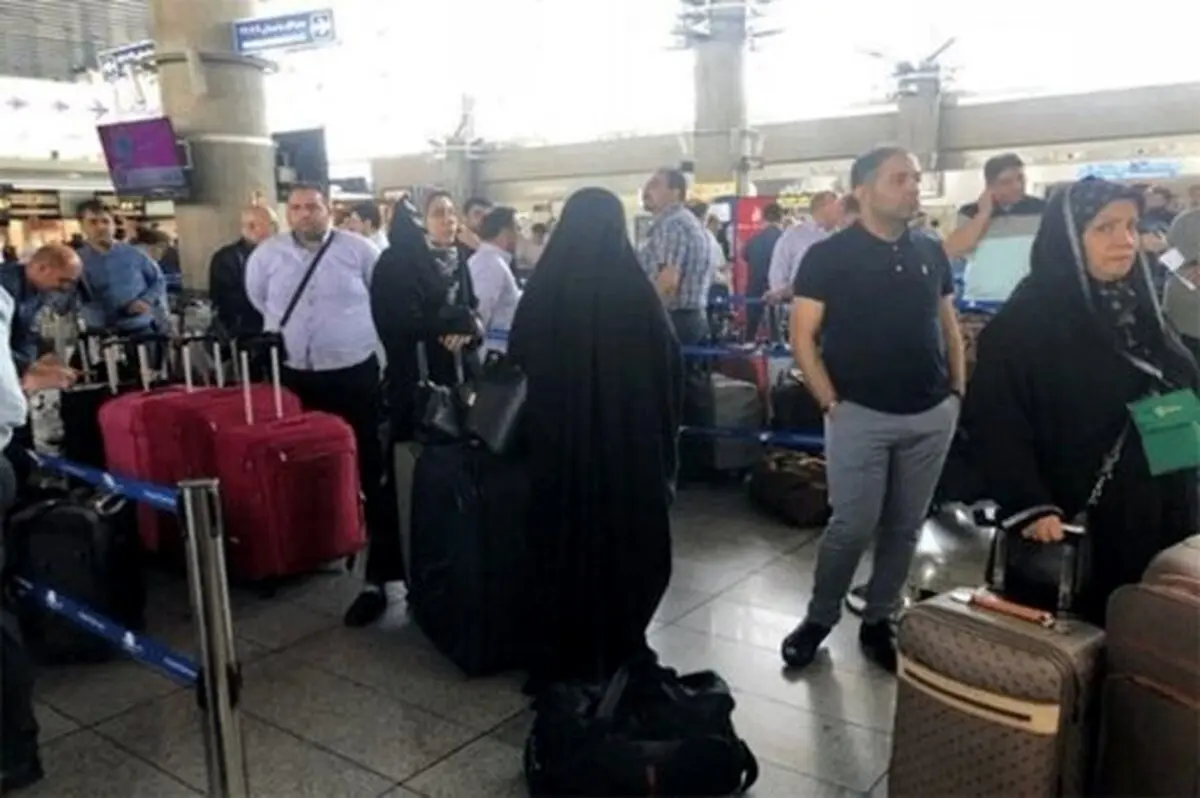 اعتراض زائران اربعین به تاخیر ۶ ساعته پرواز تهران - نجف