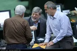 حاشیه‌های صحن علنی مجلس/تصاویر