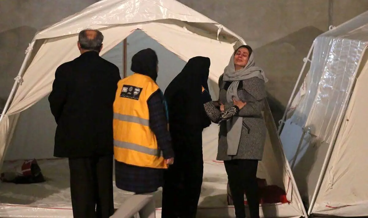 تصویری دردناک از محل حادثه ساختمان پلاسکو؛ گریه‌های ناتمام