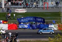 حواشی دیدار رئیس جمهور جوان فرانسه و صدر اعظم آلمان/تصاویر