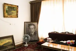 نمايي ديدني از داخل خانه استاد شهريار + عكس