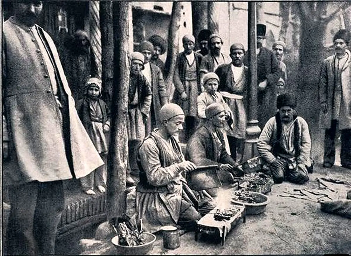 عکسی جالب از جگرکی های عصر قاجار