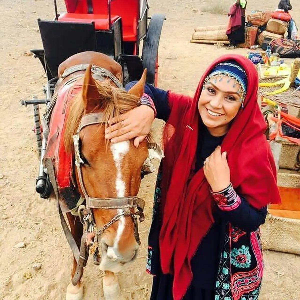 نسرین مقانلو در پوششی متفاوت /عکس