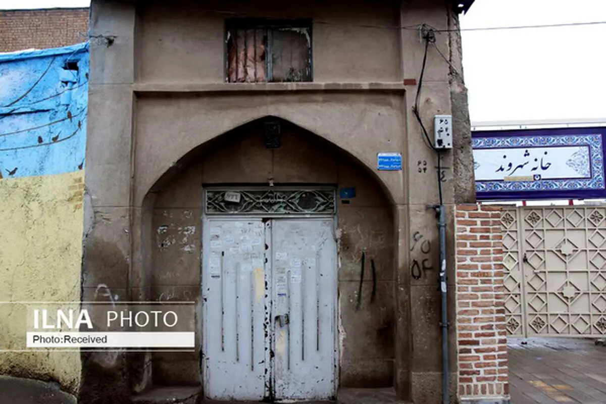 سرقت درب گرمابه تاریخی در قزوین