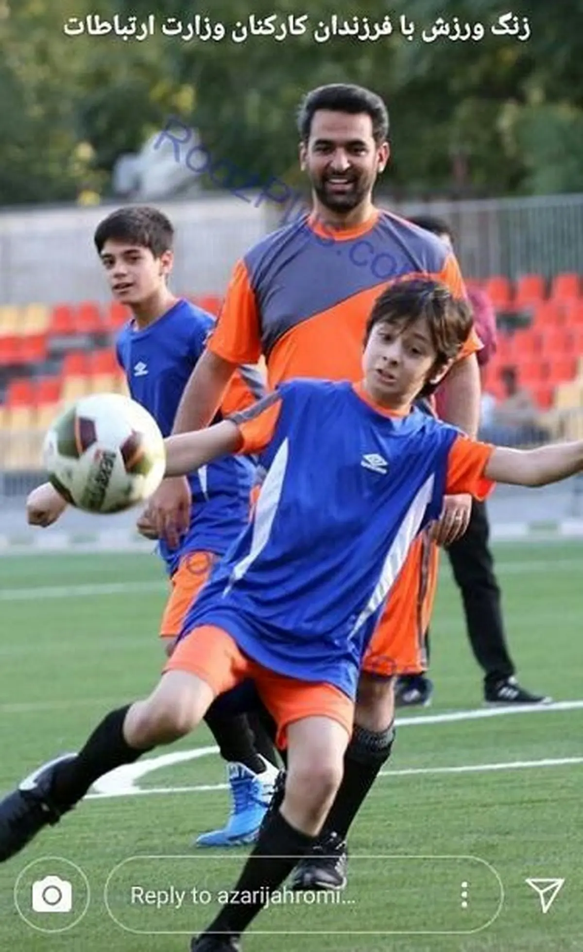 تصویری از فوتبال بازی کردن وزیر ارتباطات