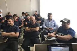 عکسی از حضور سوپراستار سینما در اردوی تیم نساجی