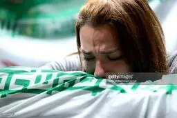 اشک های تماشاگر مغموم ایرانی/تصاویر